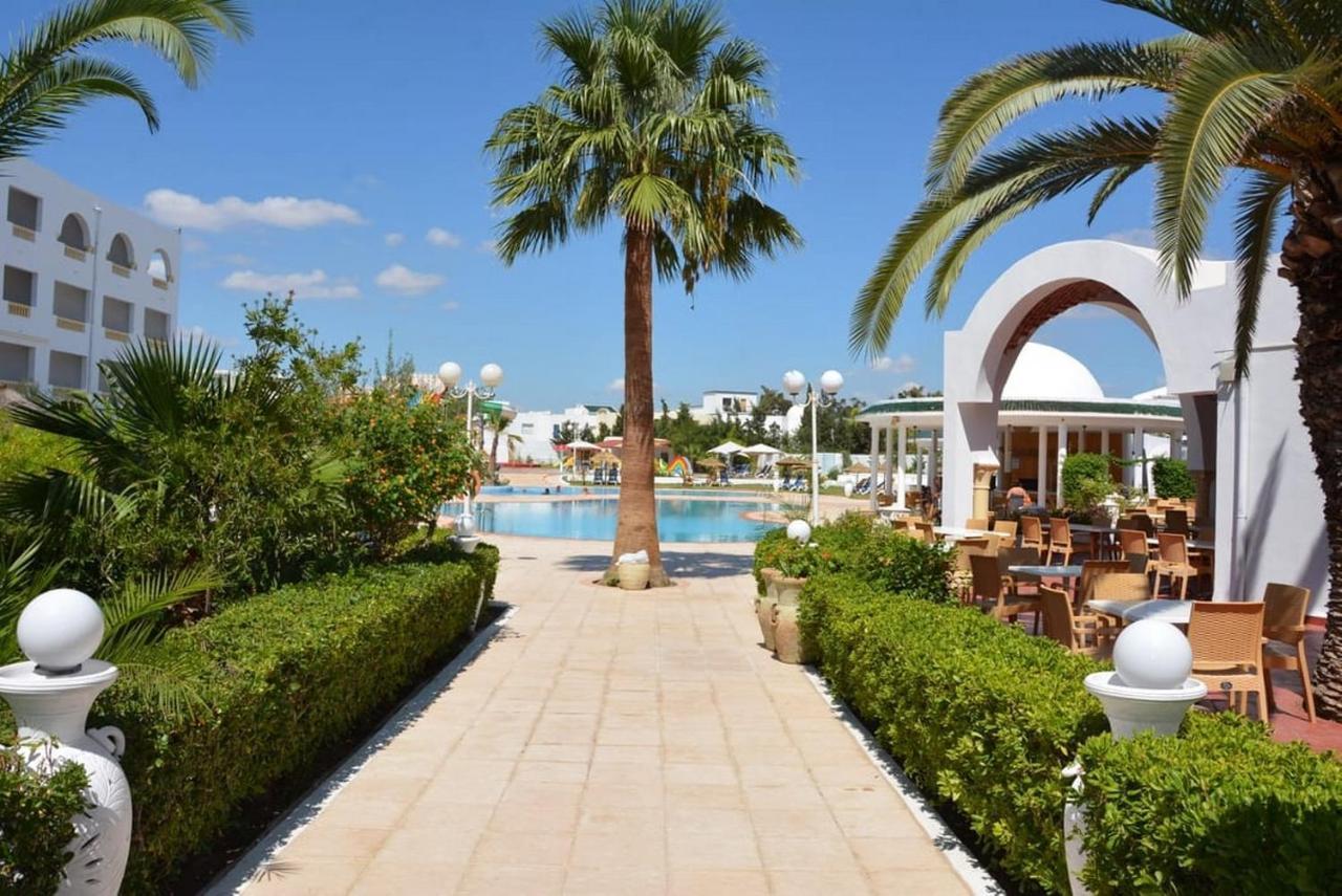 Zodiac & Aqua Park Hotel