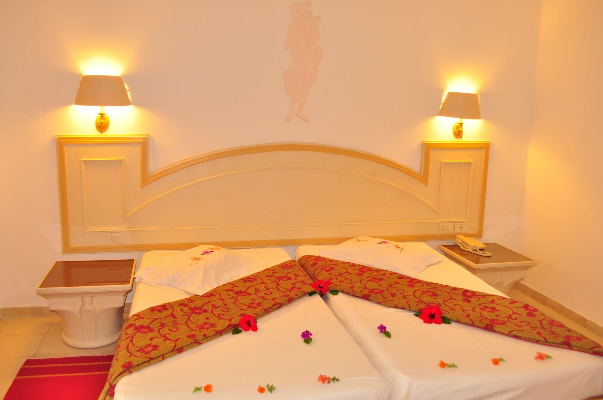 Hotel Zodiac & Aqua Park 4*